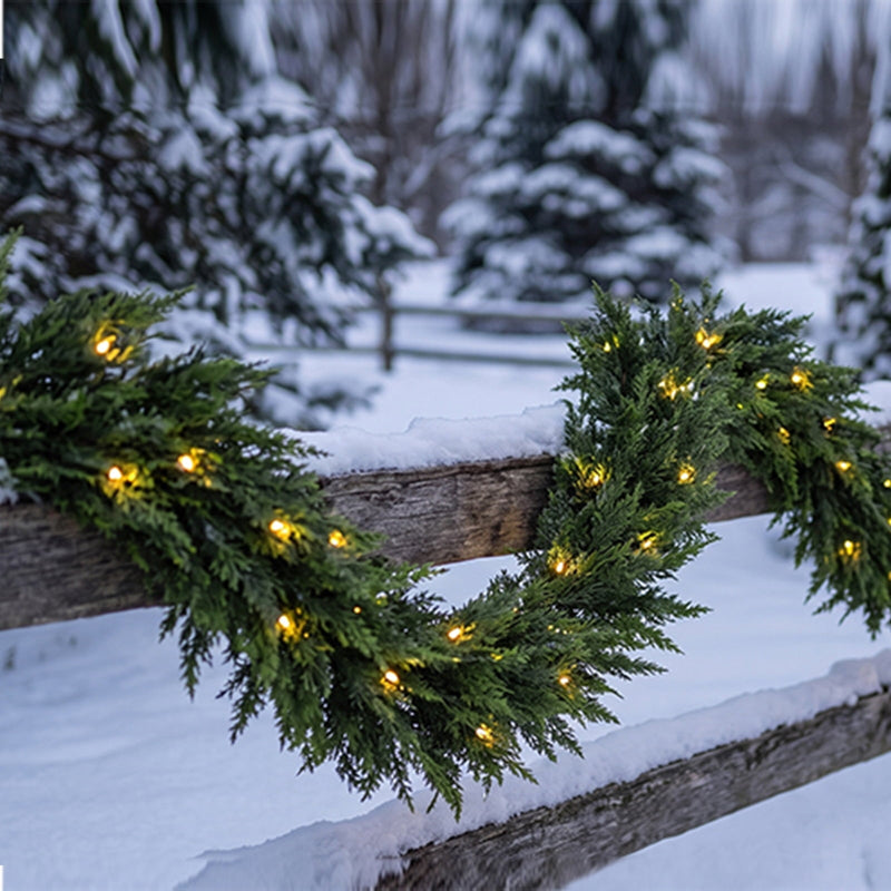 Garlands & Wreaths