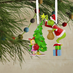  Christmas Ornaments('s Grinch and Cindy-Lou Who), 2 Count