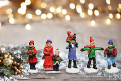 Christmas Village Figurines 5 Piece Decoration Set 4 Perfect Addition to Your Christmas Indoor Decorations & Snow Village Displays Set 4