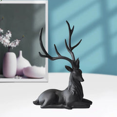 HIELLFQ Resin Reindeer Christmas Decorations-Elegant Black Reindeer Statues Office Table Living Room Decorations 13.7"
